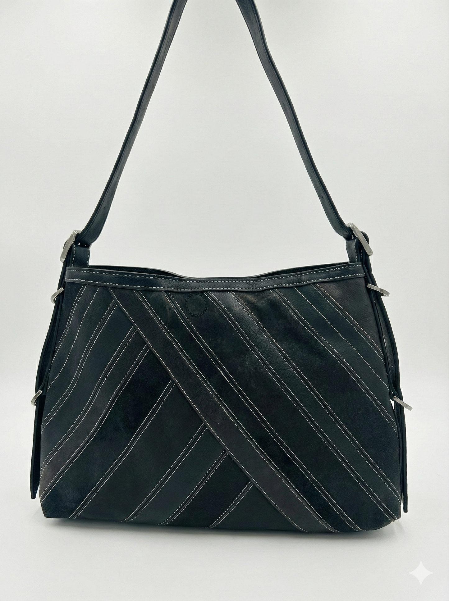 Borsa a Spalla Desigual – Effetto Pelle con Impunture a Contrasto